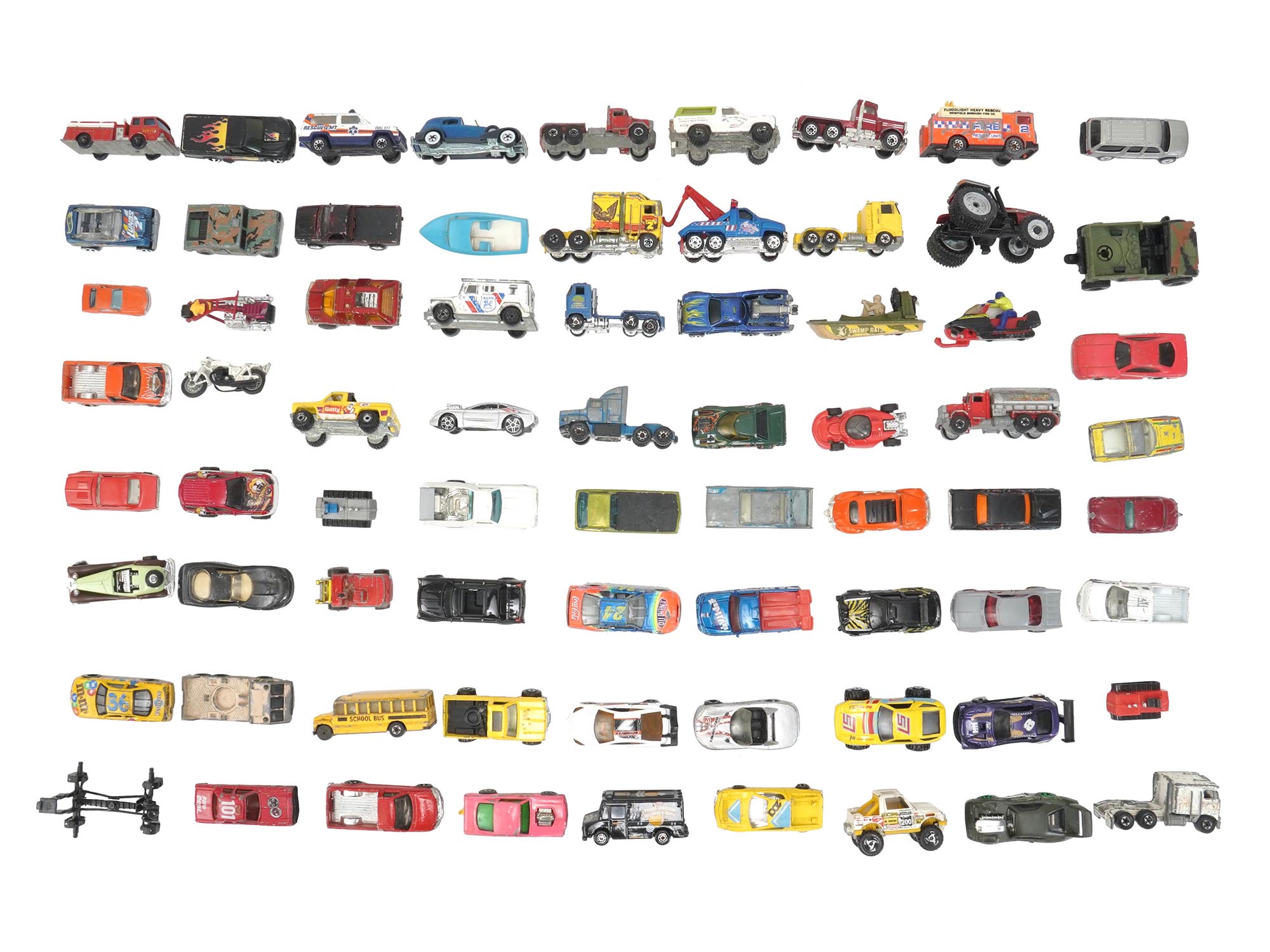 VINTAGE COLLECTIBLE MODEL CAR TOYS FOR CHILDREN PIC-8